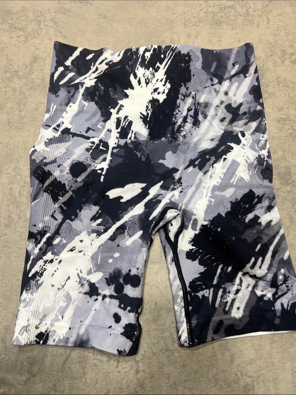WoMen's Black & Gray Tie-Dye Performance Shorts